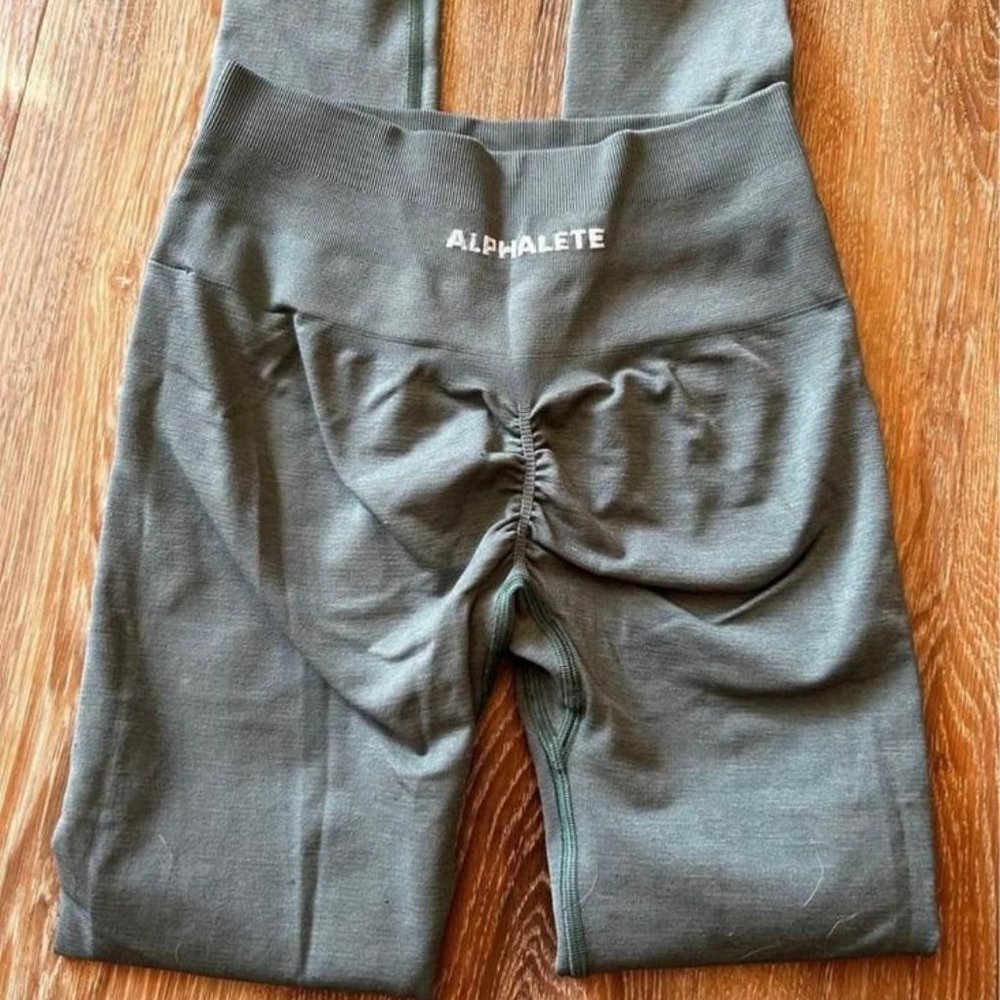 Alphalete Amplify Leggings (M)